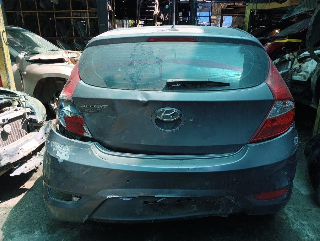 MUñON Hyundai ACCENT 2012  USADO  EN DESARME